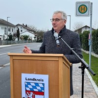 PM Verkehrsfreigabe OD Reichersdorf Landrat.jpg